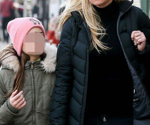 Martyna Wojciechowska z córeczką i z Przemkiem Kossakowski na spacerze