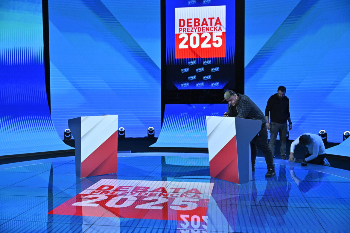 Ostatnie chwile przed debatą kandydatów