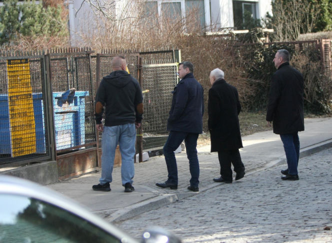 Jarosław Kaczyński nie może wrócić do domu