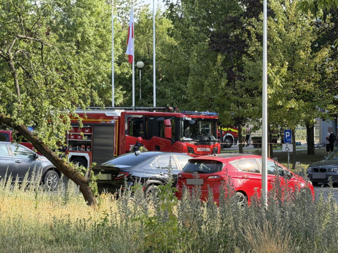 Pożar na komendzie policji! Strażacy w akcji