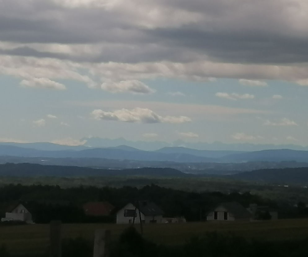 Kraków: Wyjątkowa przejrzystość powietrza. Z miasta doskonale widać Tatry 