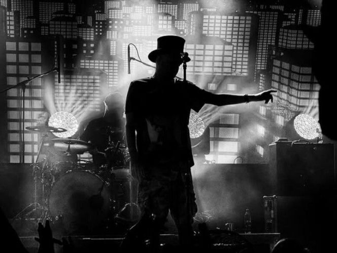 Polski gwiazdor rocka trafił do szpitala. Szokujące doniesienia!