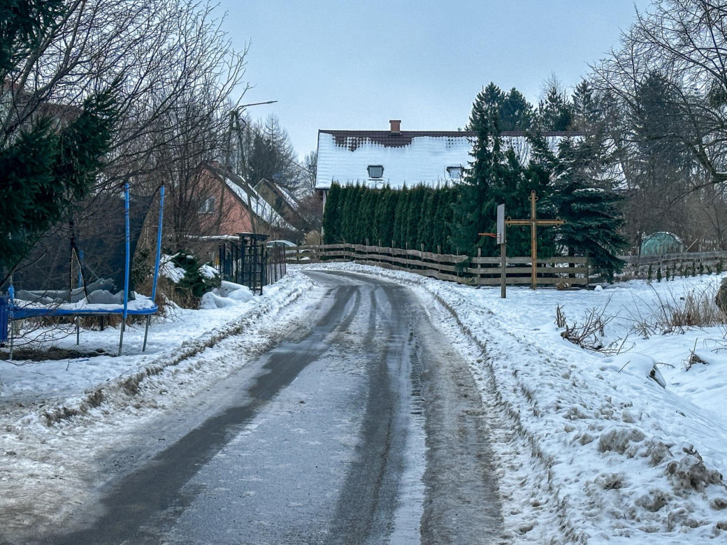 Ogolił ją na łyso, bił po głowie, upadła. Marina już się nie podniosła