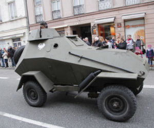Defilada historyczna na Święto Niepodległości