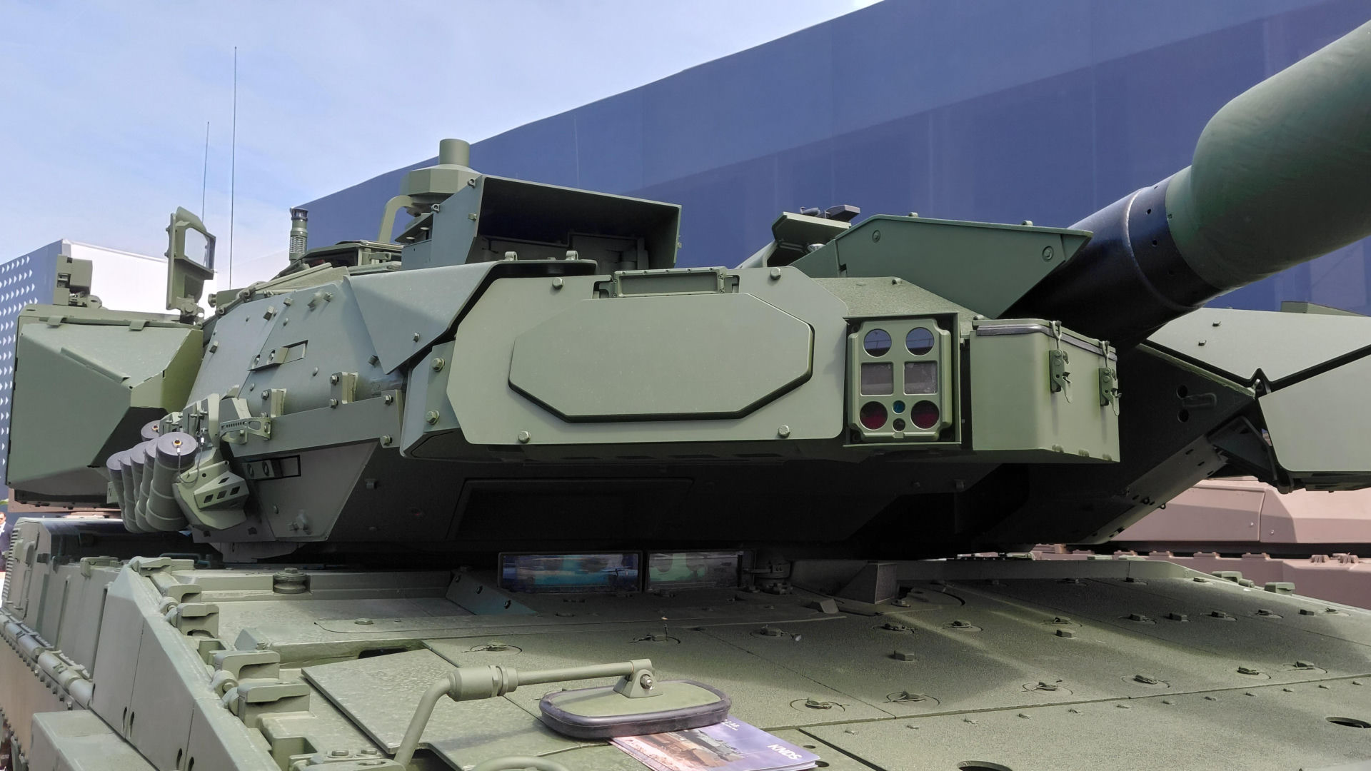 Leopard 2A8