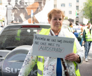 Dramat setek rodzin pod Warszawą! Nowa autostrada zburzy ich domy?! „Żyjemy na bombie”