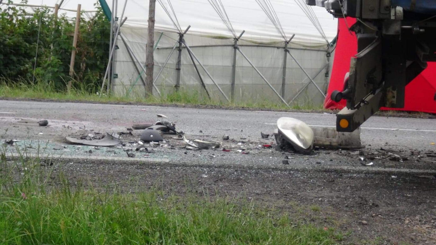 Przerażający wypadek na DK62! 43-latek huknął w tira i zginął [ZDJĘCIA]