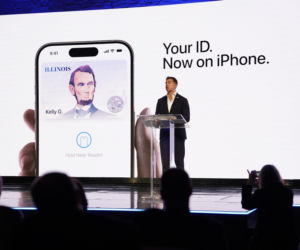 Mieszkańcy Illinois mogą już legitymować się telefonem. Ale nie wszyscy