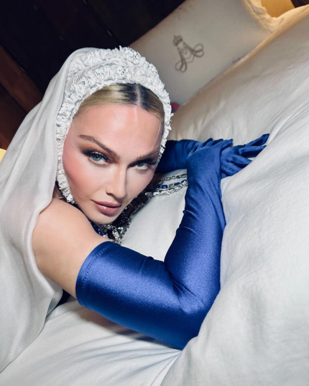 Madonna pokazała nagi biust! 65-latka odsłoniła wszystko