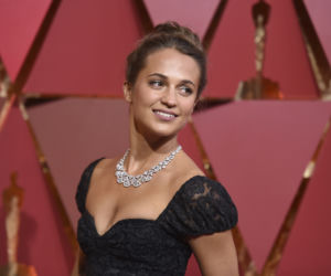 ALICIA VIKANDER W TOMB RAIDER.