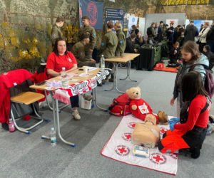 Wojsko opanowało Nowy Sącz.  Ruszyły Wojskowe Targi Służby i Pracy