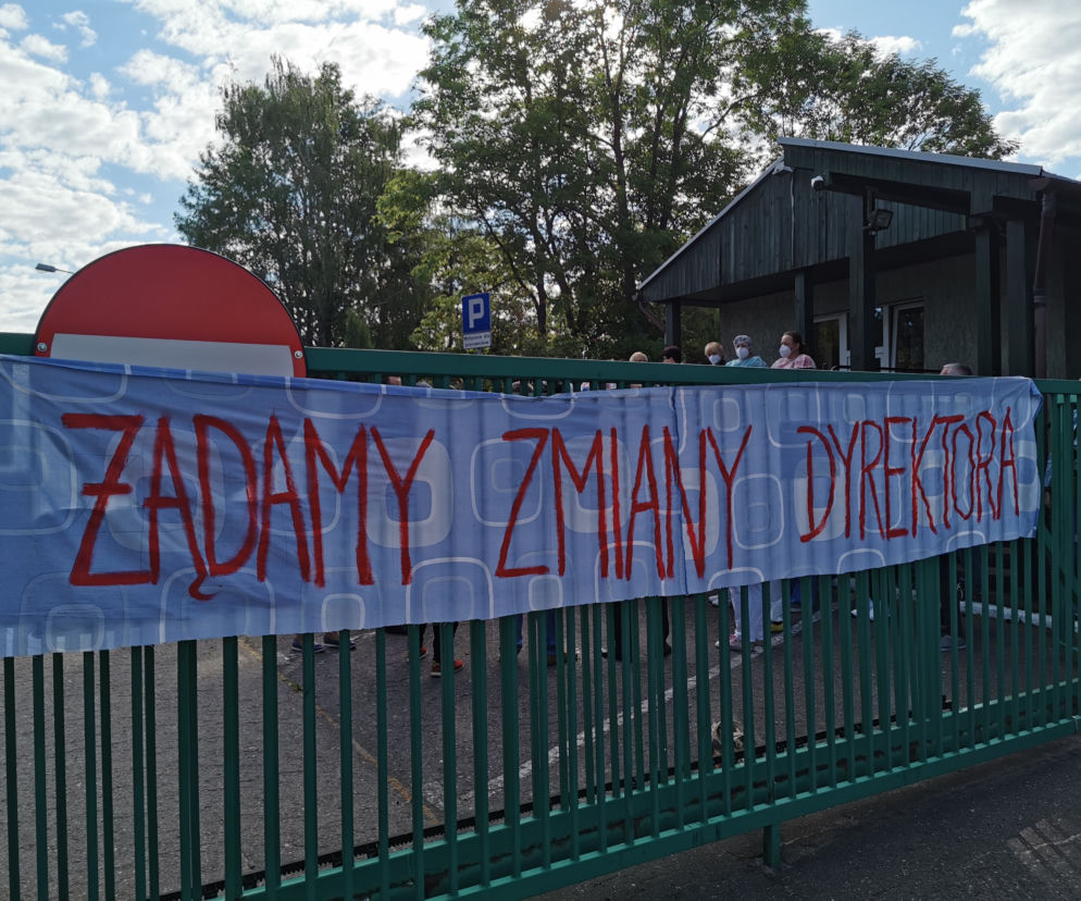 Protest pracowników kaliskiego Domu Pomocy Społecznej 