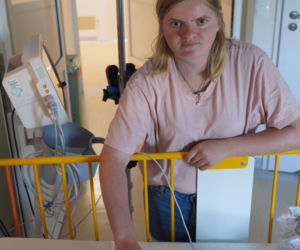 Lipsk. Ojciec rzucił 6-miesięcznym dzieckiem o podłogę. Matka: powinien zgnić w więzieniu