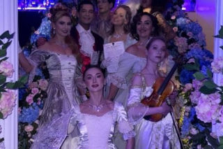 Zabawa u boku celebrytów, potem powrót do szpitalnej rzeczywistości. Tak Anita i Adrian weszli w Nowy Rok