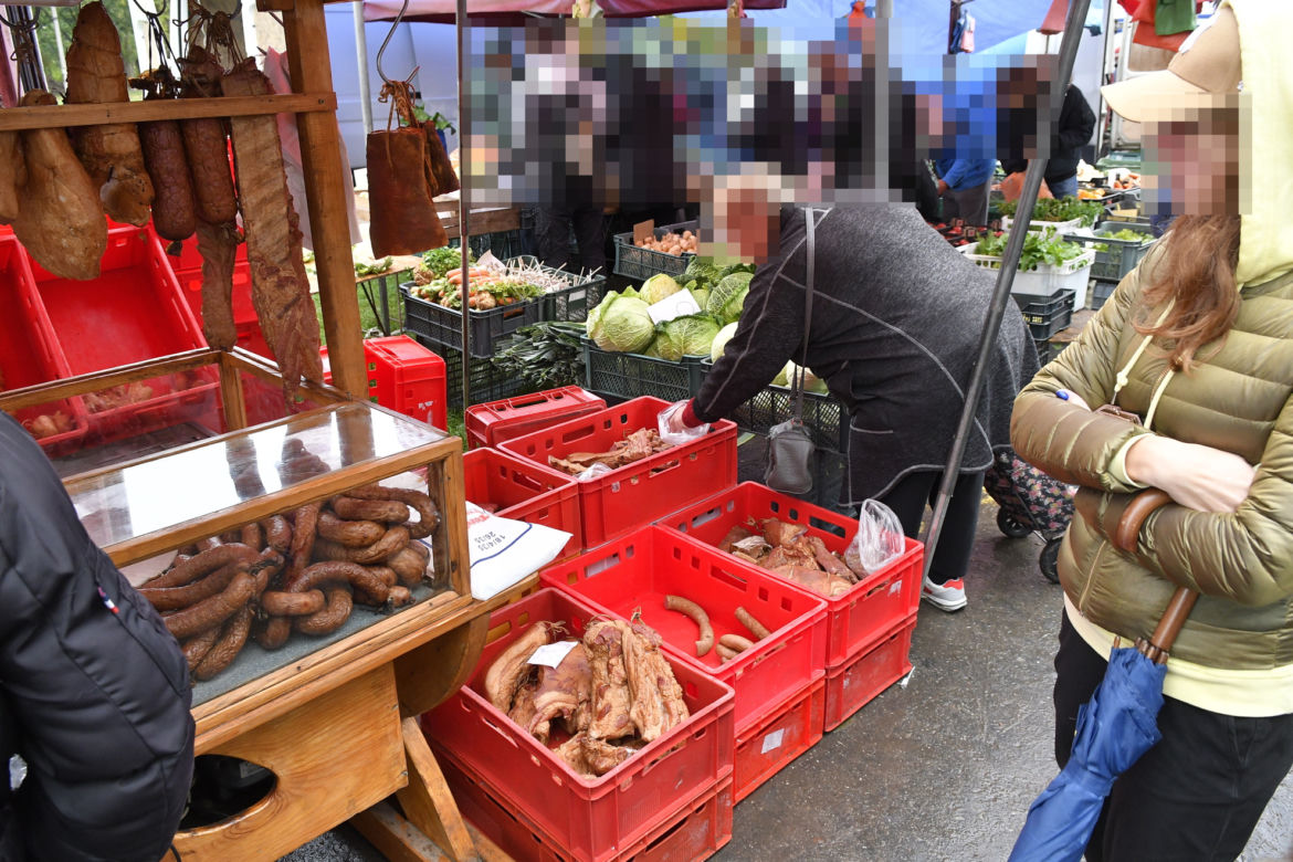 Kupiła trujące grzyby na bazarze. Cudem uniknęła śmierci