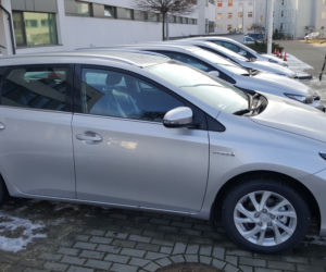 Cztery nowe radiowozy hybrydowe będą patrolować drogi w regionie! [ZDJĘCIA]