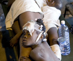 Makabra!  Trupy i sieroty na Haiti 