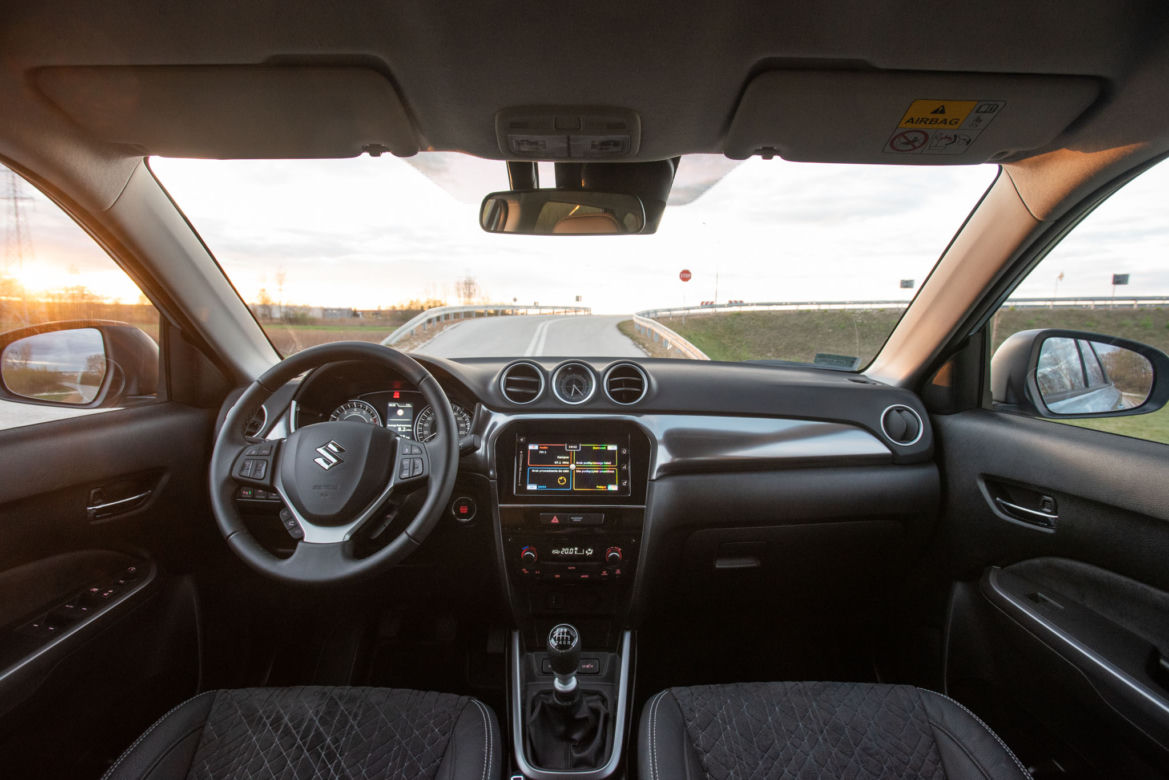 Suzuki Vitara Hybrid Elegance 1.4 Boosterjet 6MT