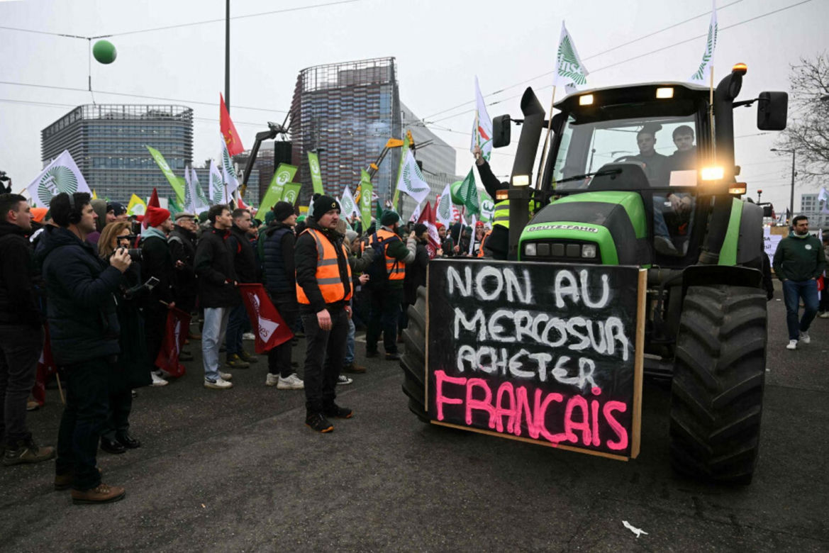 Wielkie protesty rolników w Europie! Zatrzymano Polaków
