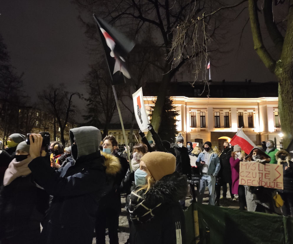 Strajk Kobiet 27.01.2021. Tłumy przed Trybunałem Konstytucyjnym