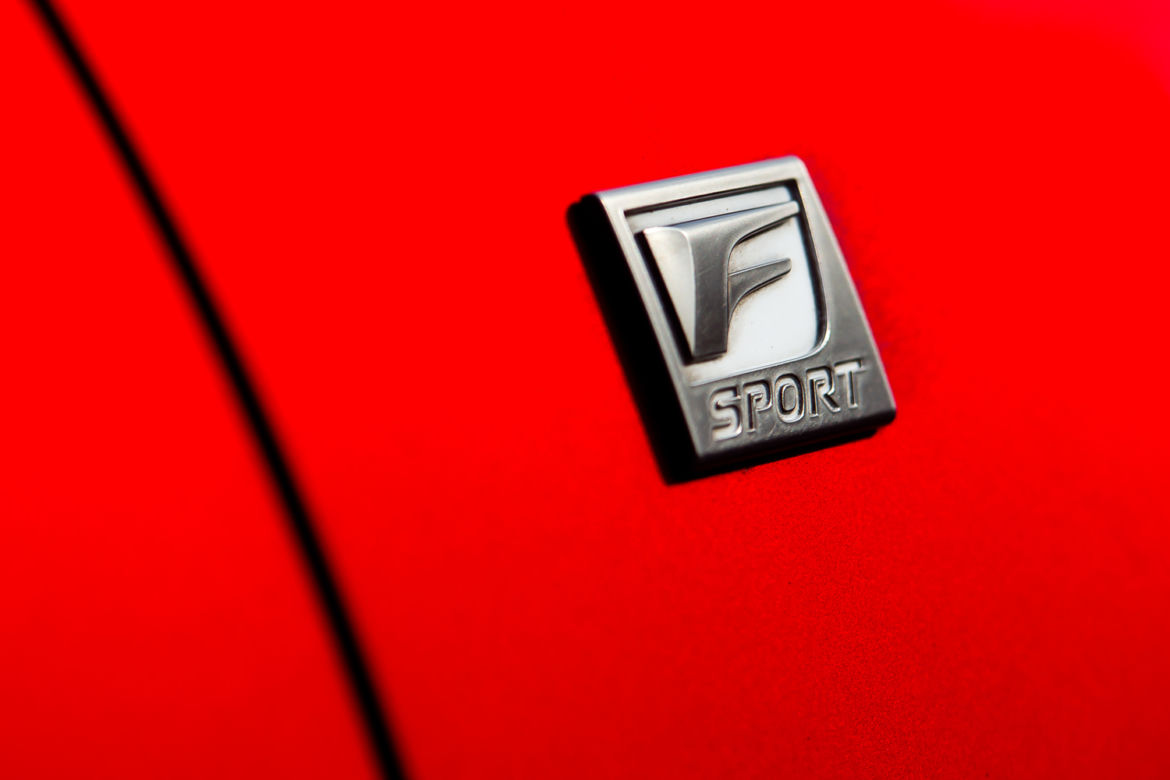 Lexus RC 300h F Sport