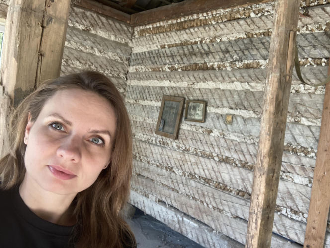 Remont drewnianej chaty w Tropiu (woj. małopolskie)