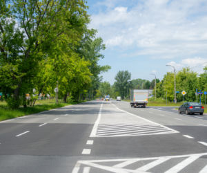 Drogowcy poprawiają bezpieczeństwo pieszych na Bemowie