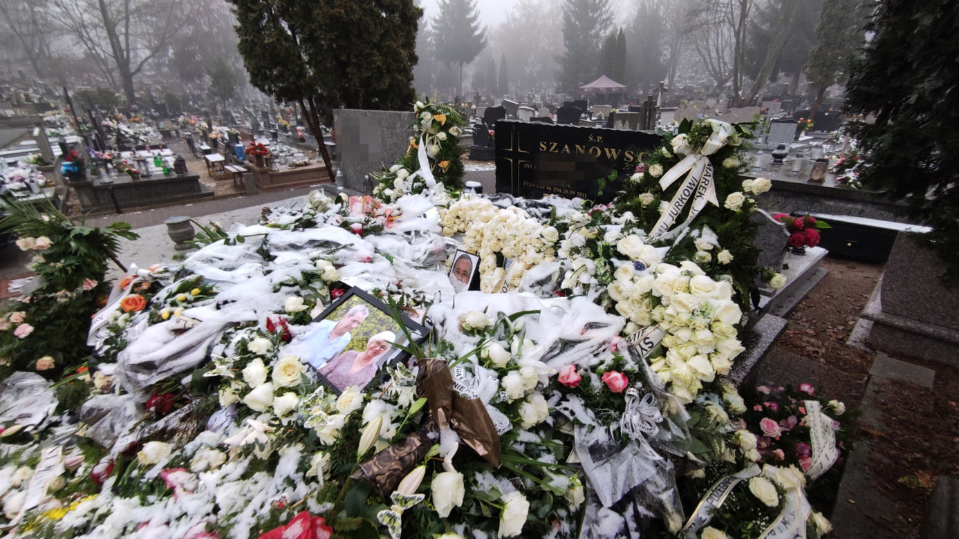 Serce z fajansu. Żona właściciela włocławskiej fabryki fajansu zmarła przy jego grobie dzień po pogrzebie męża