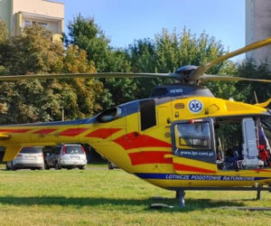 Dwa śmigłowce lądowały na Bemowie. W Warszawie brakuje karetek