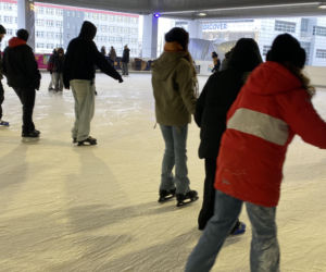 Kryte lodowisko przy Hali Urania