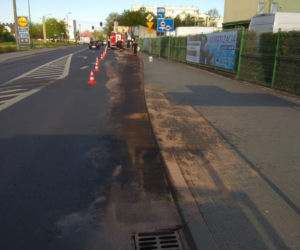 Bełchatów: Za cysterną ciągnęła się OGROMNA plama oleju! Zanieczyszczenie ulic w centrum! [FOTO]  