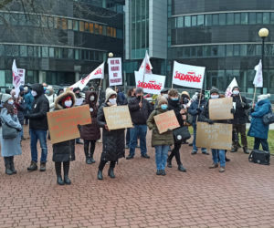 Protest pracowników łódzkich uczelni. Domagają się podwyżek 