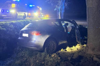 29-latka wjechała samochodem do rowu niedaleko Góry. Była pijana i wiozła pasażerów [ZDJĘCIA]