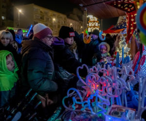 Ruszył świąteczny Jarmark w Bytomiu. Kultowy tramwaj i kaszanka wikinga