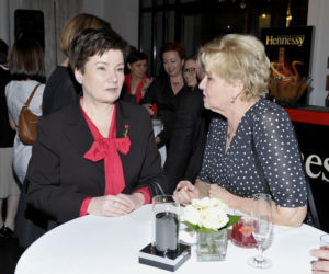 Hanna Gronkiewicz-Waltz zachwyca na zdjęciu sprzed lat! Wygląda niczym gwiazda kina lat 70.