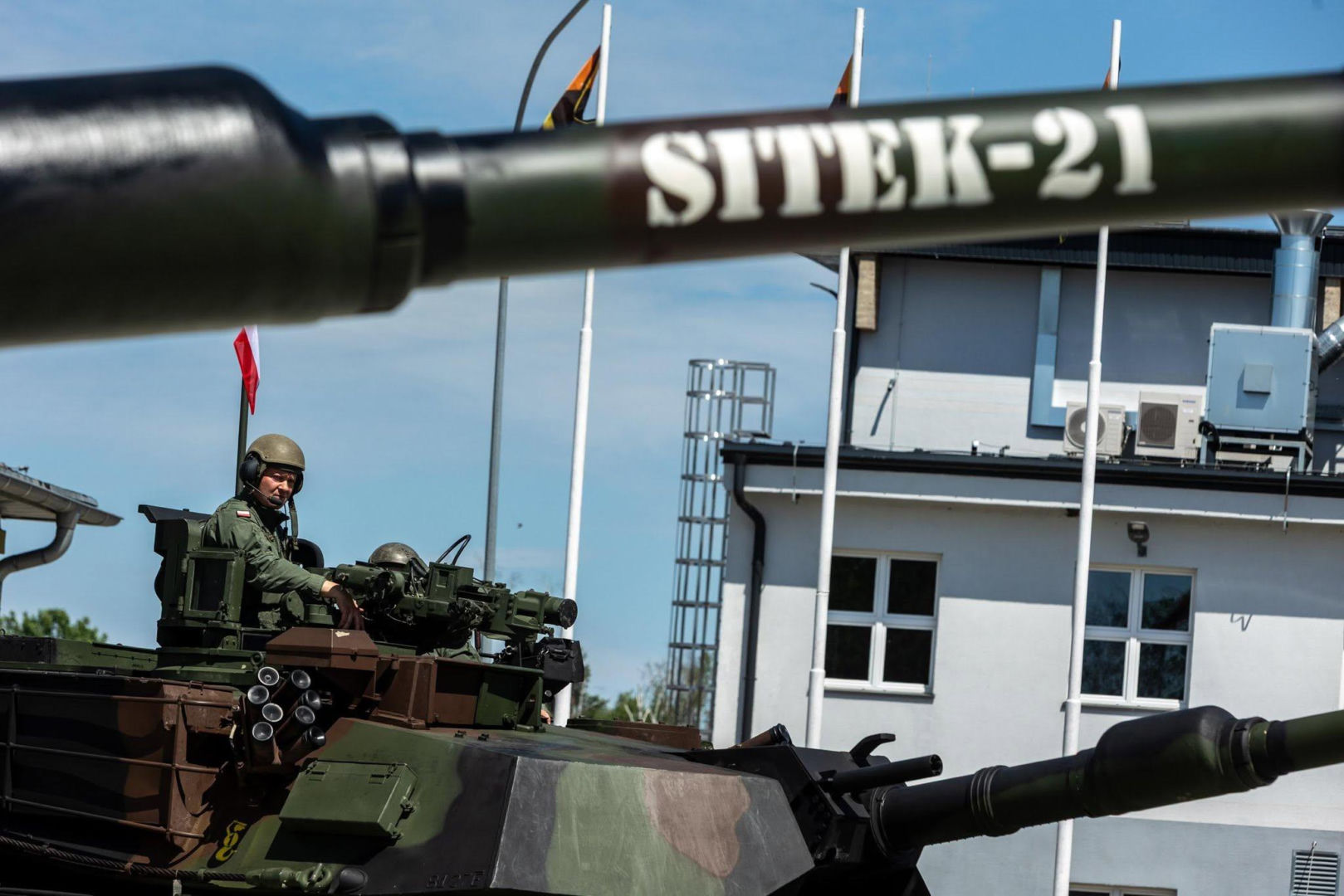 Nowe czołgi Abrams w Polsce. Dostawa M1A2 SEPv3 i M88A2