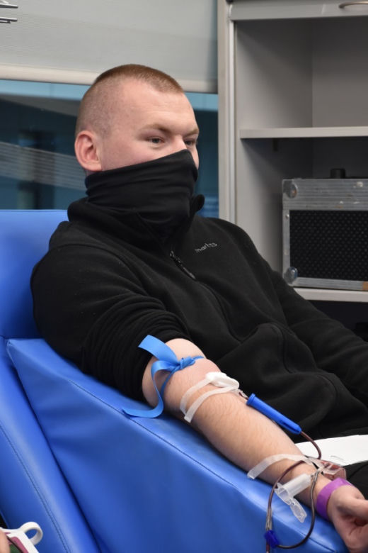 Mundurowi z Kalisza oddali cząstkę siebie! Udało się zebrać blisko 10 litrów krwi! [ZDJĘCIA]