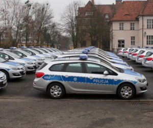 Radiowozy Opel Astra Sports Tourer dla wielkopolskiej policji