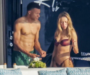 Kylian Mbappe byczy się z hiszpańską aktorką na Sardynii! ZDJĘCIA PAPARAZZI