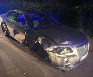 Po imprezie u koleżanki wracała autem do domu. Po drodze siała zniszczenie