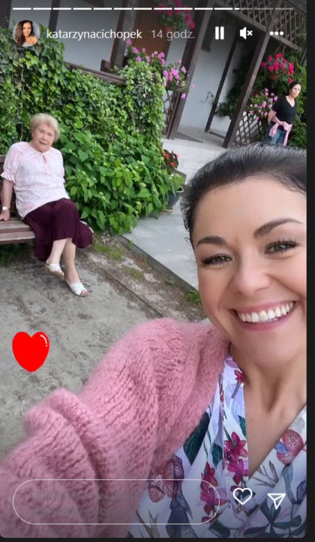 M jak miłość na planie. Kinga (Katarzyna Cichopek), Barbara (Teresa Lipowska), Marysia (Małgorzata Pieńkowska)