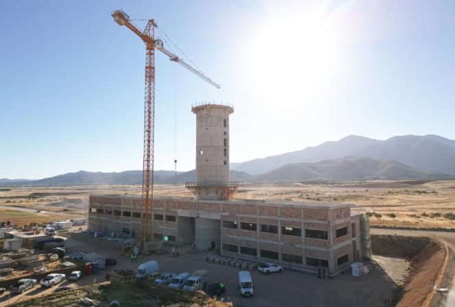 Budowa nowego lotniska na Krecie w Kastelli