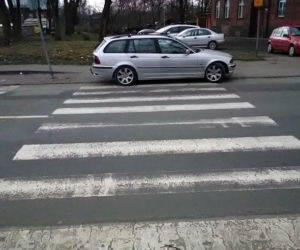 Parkują na przejściach dla pieszych, skrzyżowaniach i... przystankach autobusowych. A Straż Miejska jest bezlitosna [GALERIA]