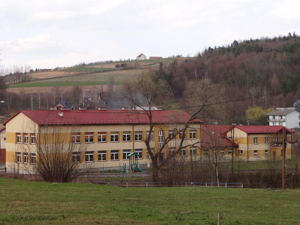 To jedna z najsławniejszych wsi w Małopolsce. Kiedyś opuścili ją księża