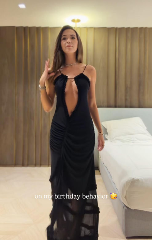 Sandra Kubicka pokazuje mężowi co stracił