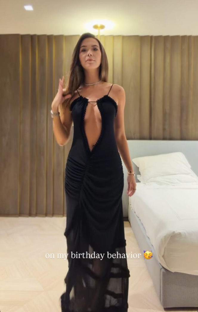 Sandra Kubicka pokazuje mężowi co stracił