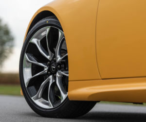 Lexus LC 500 Yellow Edition 5.0 V8