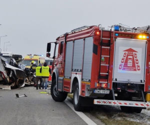 Chojny. Śmiertelny wypadek na S8. Nie żyją cztery osoby