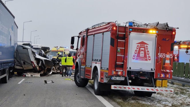 Chojny. Śmiertelny wypadek na S8. Nie żyją cztery osoby