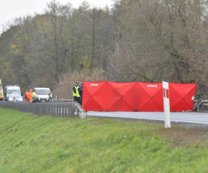 Śmiertelny wypadek na DK61